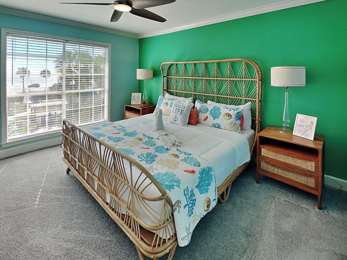 Bedroom 3, Beach and Pool View by Ryson Vacation Rentals, Galveston