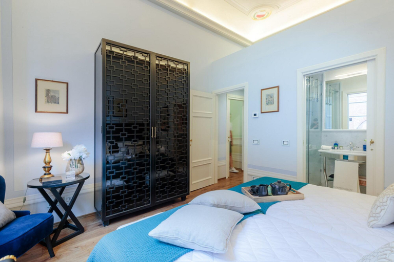Others 2, The Medieval Penthouse 5 Bedrooms, Lucca