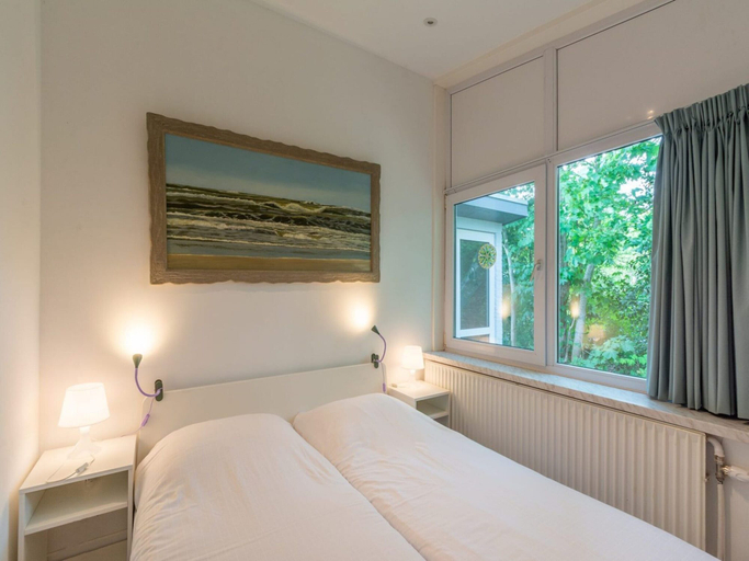 Room 4, Holiday Home in Sint Maartenszee, Zijpe