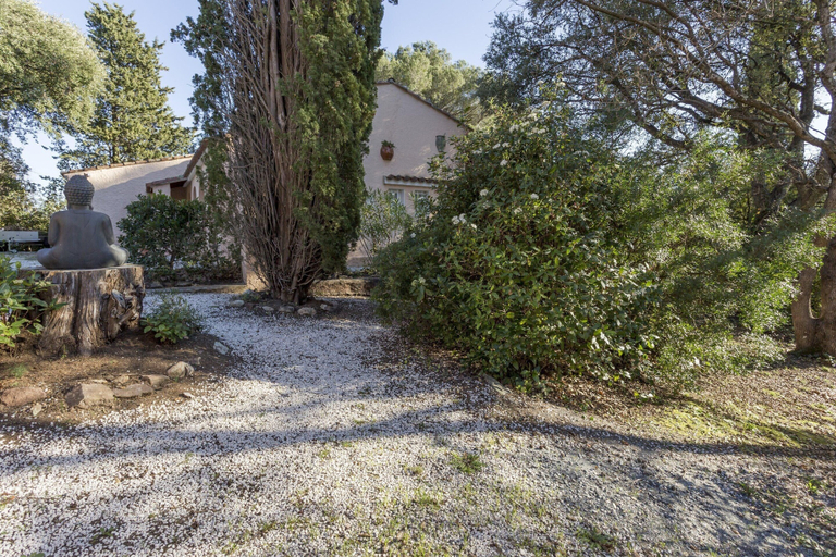 Garden 2, Frejus Villa With Private Pool & Beach, Var