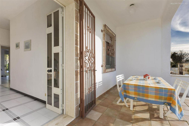 Room 3, 1075 Villa Castiglione, Lecce