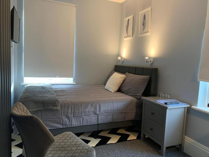 Bedroom 5, Ruby Pub and Hotel, Brighton and Hove