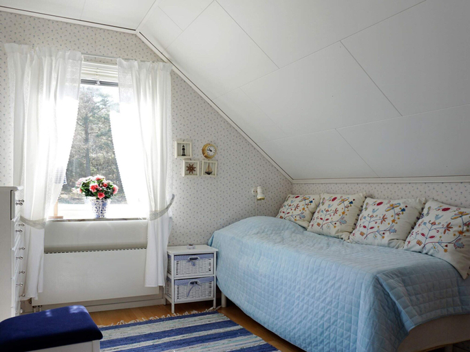 Interior 5, Cozy Family Cottage Near the Sea, Tanum