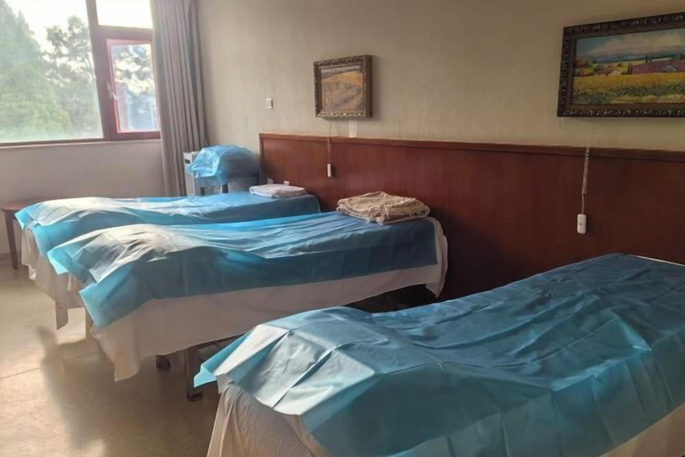Bedroom 3, Yunnan Cadre Sanatorium, Kunming