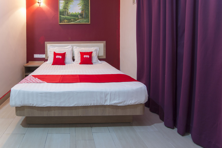 Bedroom 2, Valley View Hotel, Manjung