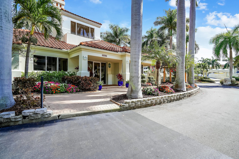 Exterior 5, Bahia Vista 363, Pinellas