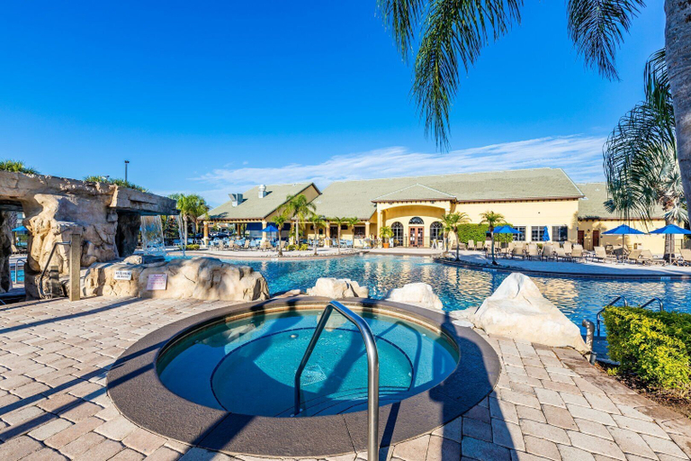Sport & Beauty 5, Special Offer Stunning Townhome With Private Pool Close to Disney 8960pp, Osceola