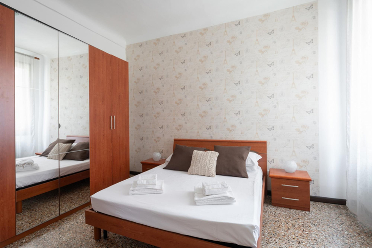 Room 3, Venice Grand Canal Style Apt 2 by Wonderful Italy, Venezia