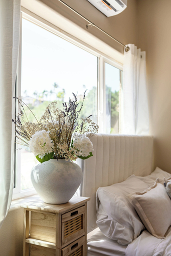 Room 5, Modern Cozy Stay w Outdoor Patio Grill, San Bernardino