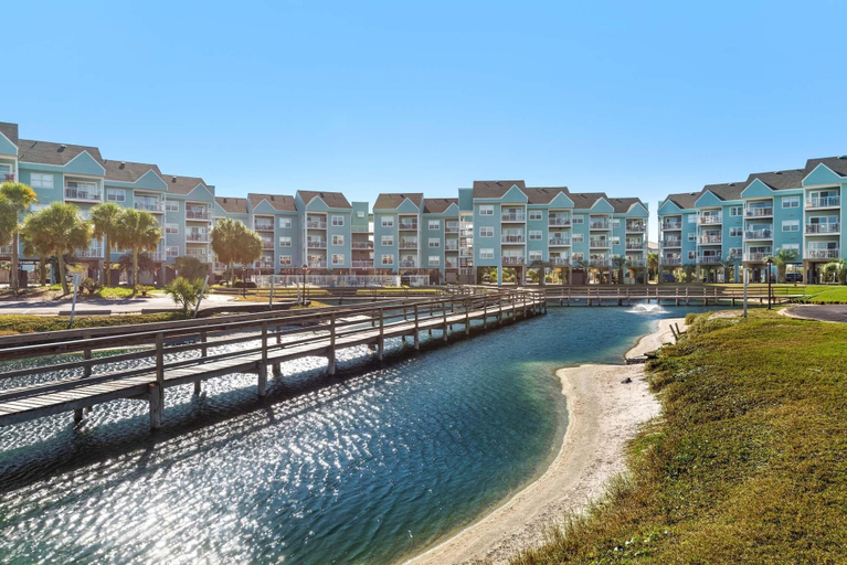 Exterior & Views 2, Baywatch F9, Escambia