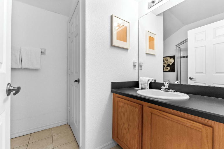 Bathroom 3, Great Escape to Marbella South, Polk