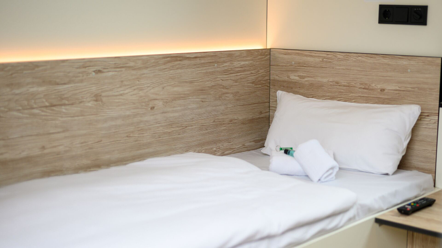 Room 3, Roatel Gimbsheim B9, Alzey-Worms