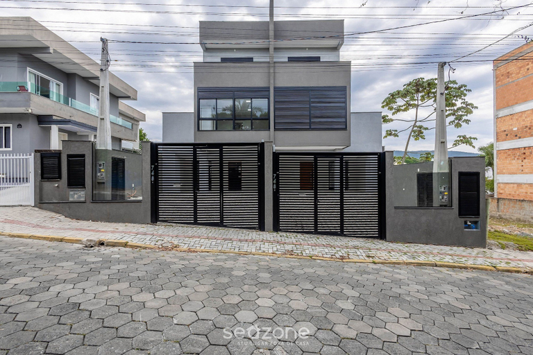 Exterior, House w/ Terrace & BBQ 850m From the Beach Jsf0748, Bombinhas