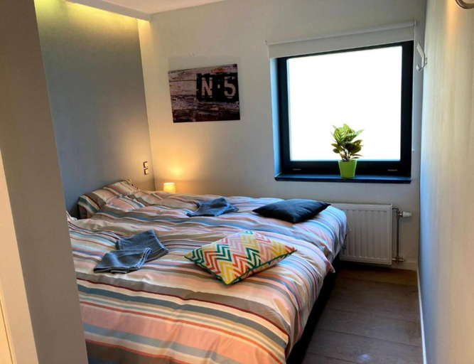 Room 5, Rural Stay for 9-guests in Durbuy, Luxembourg