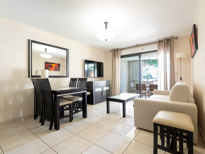 Living area, Apartment Near the Beaches of Mandelieu, Alpes-Maritimes
