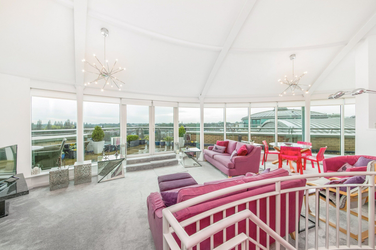 Others 4, The Penthouse at 611 Westgate, York