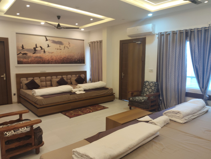 Room 3, Shri Ramya Dham, Mathura