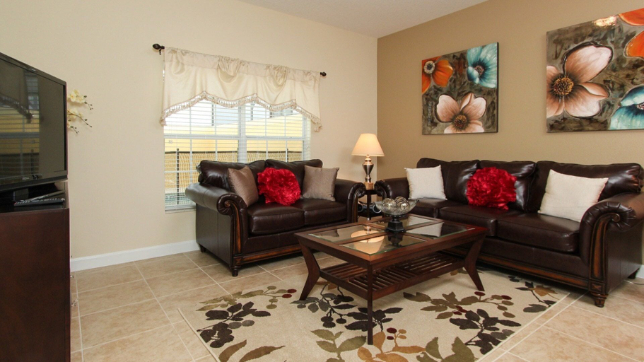Front of property 5, Bch3043, Osceola