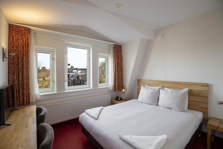 Bedroom 3, Amsterdam Wiechmann Hotel, Amsterdam