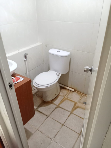 Bathroom 5, Japlen Room, South Tangerang