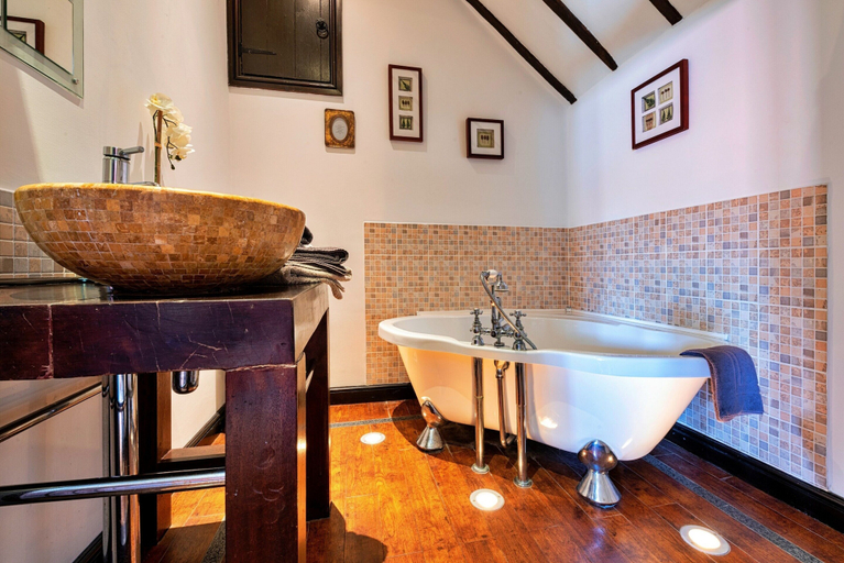 Bathroom 3, Nice Apartment in South Scarle, No Deposit, Lincolnshire