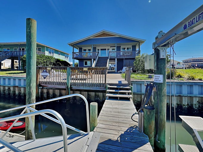 Food & Drinks, On Island Time by Topsail Realty, Pender