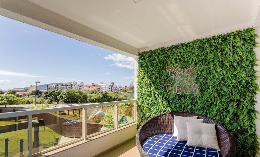 Property grounds 3, Full Apartment at Ingleses Beach-sc Gge203, Florianopolis
