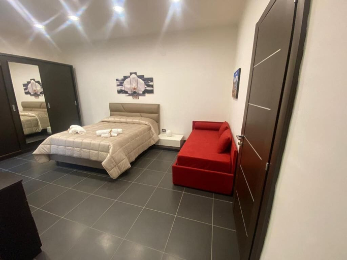 Bedroom 4, Sofia e la città delle meraviglie, Napoli