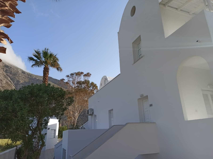 Mountain view, Noème Santorini, South Aegean
