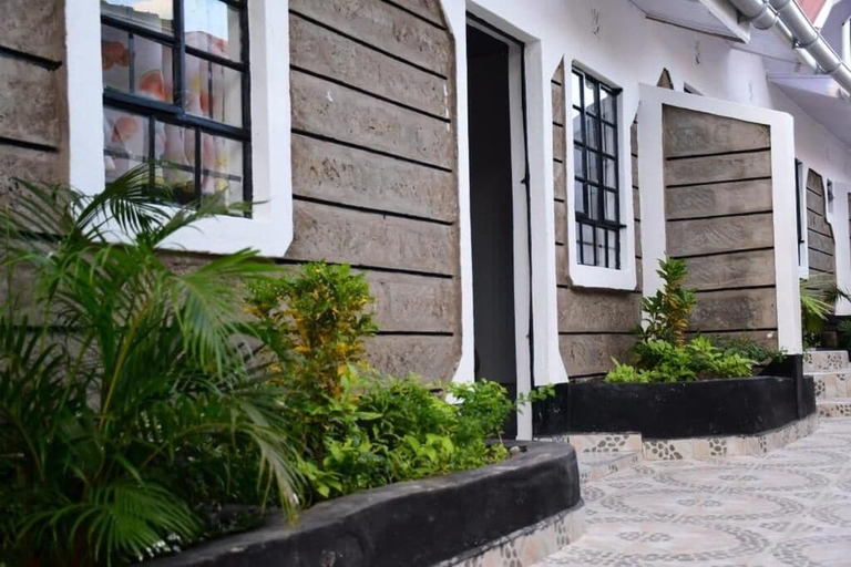 Exterior detail, The White House Apartments Kibwezi, Kibwezi West