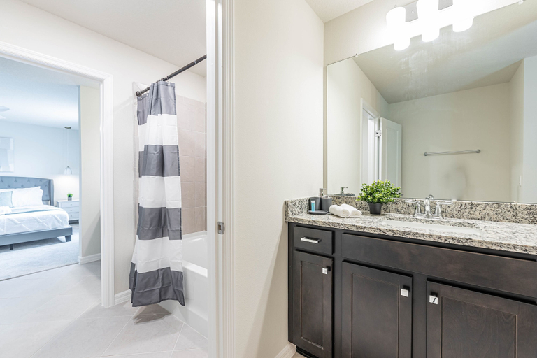 Interior 4, Mvp-16252sk/wc, Lake