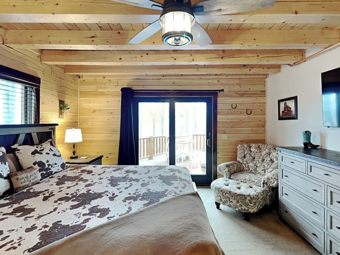 Bedroom 3, A Lil Slice of Heaven by Taylor Made Deep Creek, Garrett