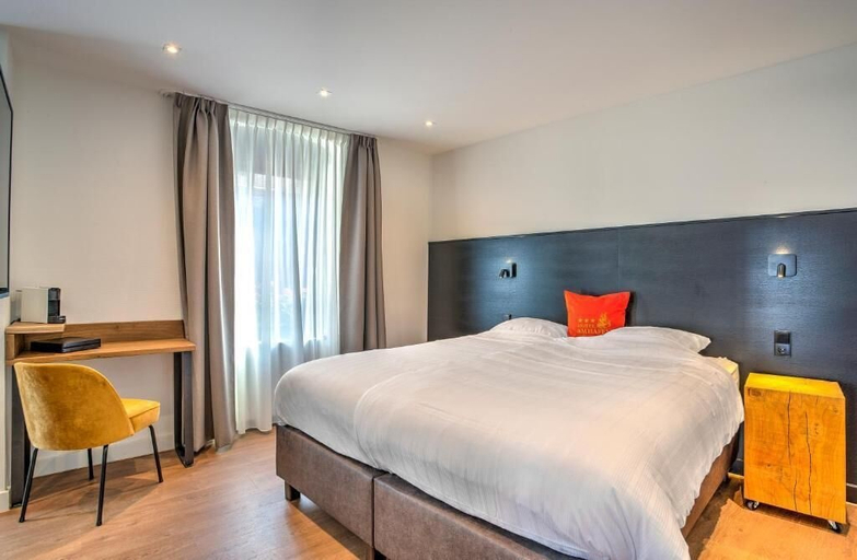 Bedroom 4, Hotel am Hafen, Cochem-Zell