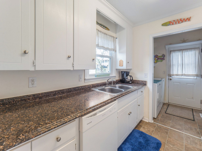 Others 5, Dooley's Place by Carolina Retreats, New Hanover