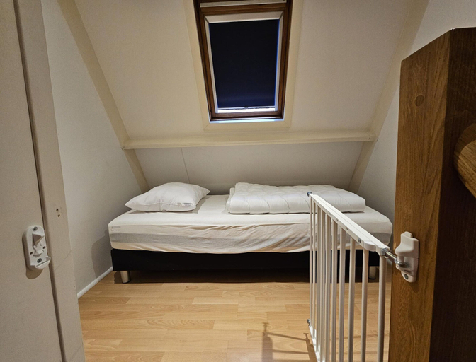 Room 5, Chalet Hideaway in Durbuy Countryside, Luxembourg