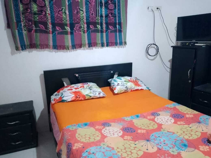 Room 4, Hotel Volga, Puerto López