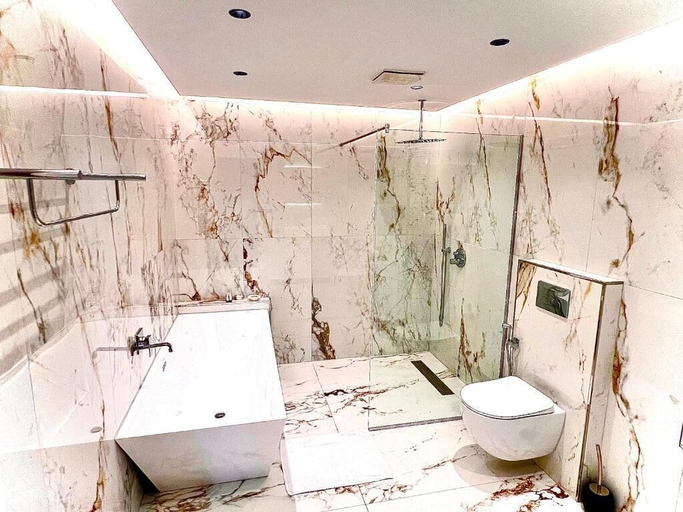 Bathroom 3, ILLYRIAN Hotel Ksamil, Sarandës