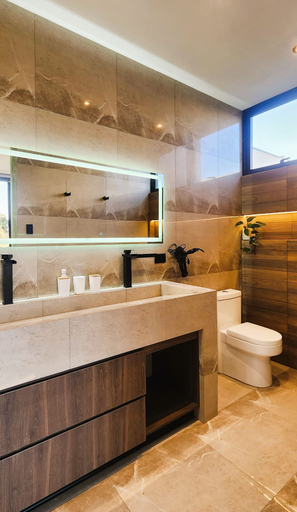 Room 3, w Private 4BR Getaway With Pool Cinema, Ica