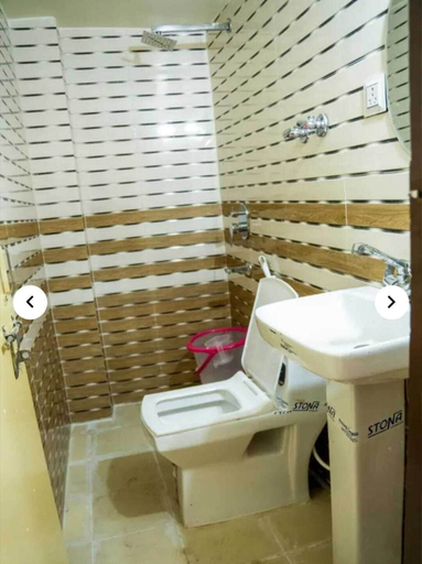 Bathroom 3, Hotel GS Plaza & Restaurant, Firozabad
