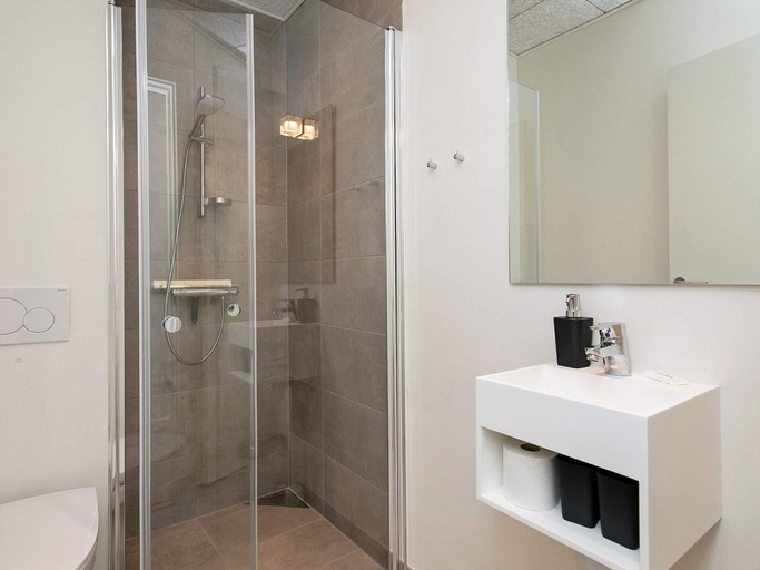 Bathroom, 8 Person Holiday Home in Ringkobing, Ringkøbing-Skjern