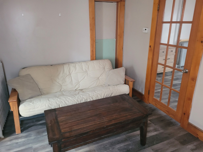 Living area 3, Keepsake Inn - In-law Apartment, Coos