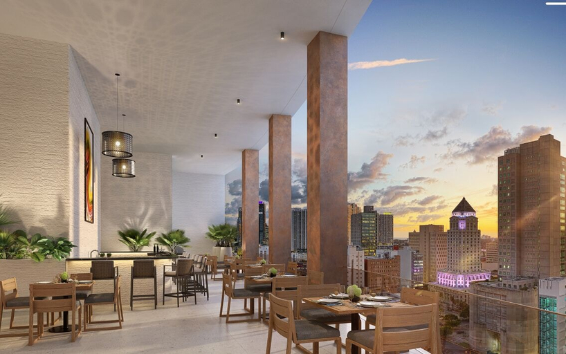 Outdoor dining 5, King Deluxe Studio, Miami-Dade