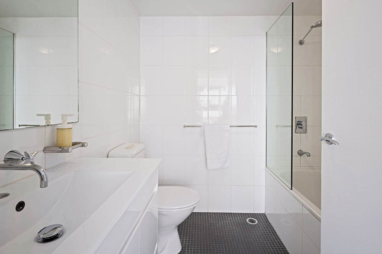 Interior 4, Stylish 2BR Apt Overlooking Darling Harbour, Sydney