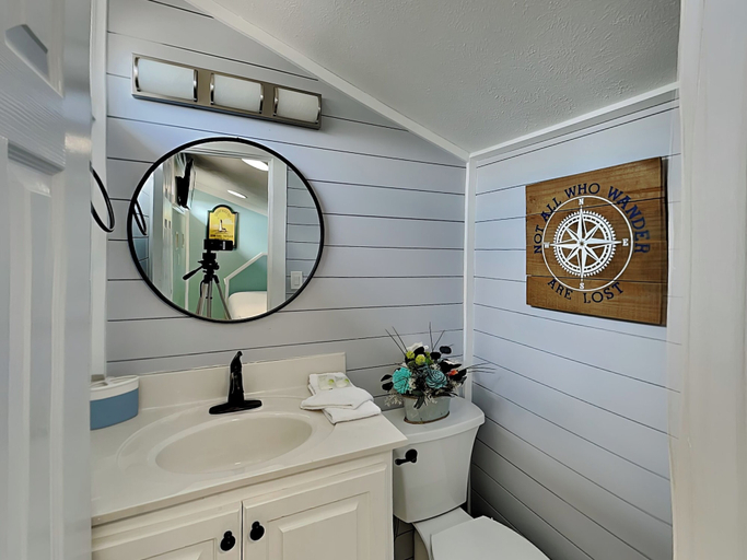 Bathroom 4, Sunswept Condominium #210 by Resort Collection, Bay