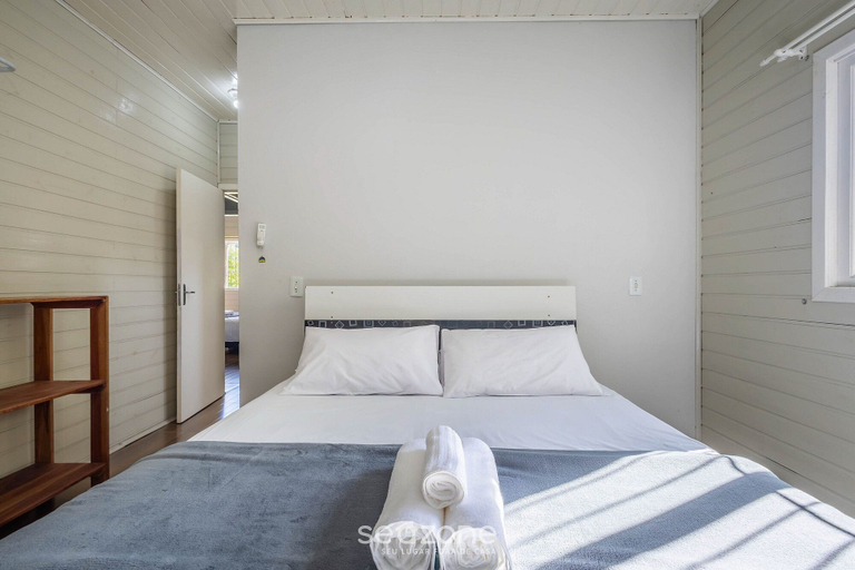 Room 2, House w/ BBQ Grill 700m From the Beach Jse0382, Bombinhas