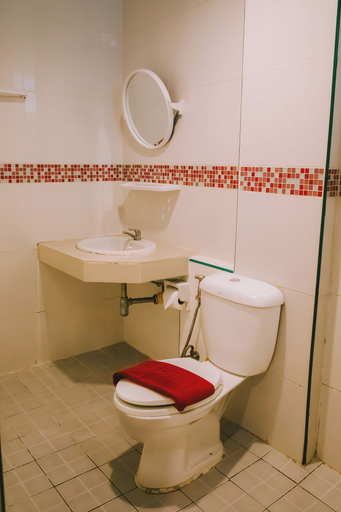 Bathroom 4, D1 Hotel, Phuket Island