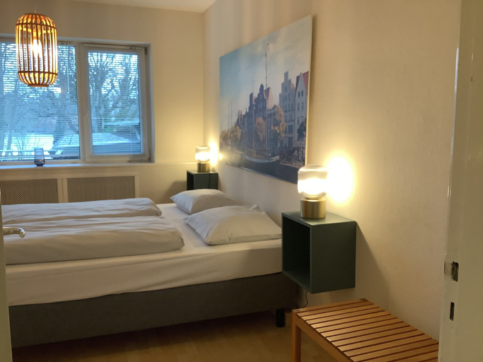 Bedroom 2, Am Mühlenteich, Lübeck