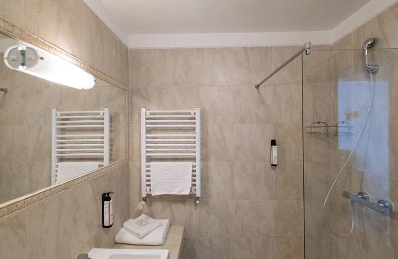 Bathroom 5, Casa de Oaspeți Sfântul Nicolae, Iasi