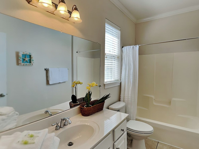 Bathroom 3, 30A Dreamin' by Southern Vacation Rentals, Walton