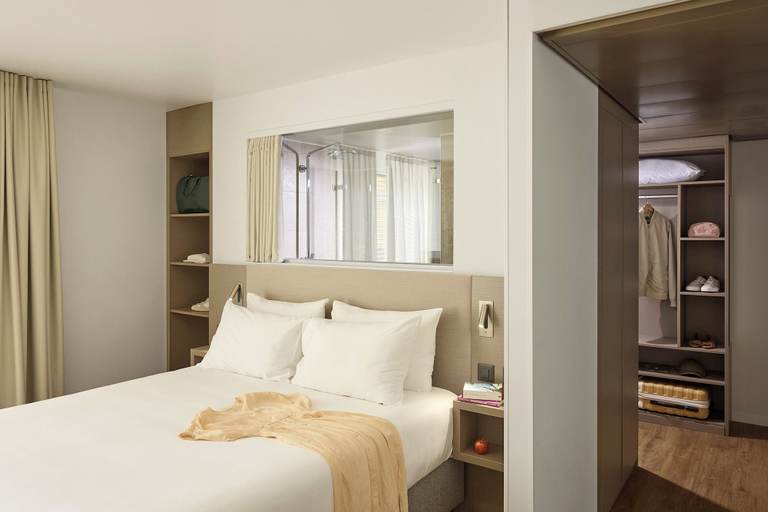 Bedroom 3, Base Geneva, Genève